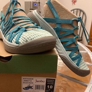 Jambu Water Diva Size 10